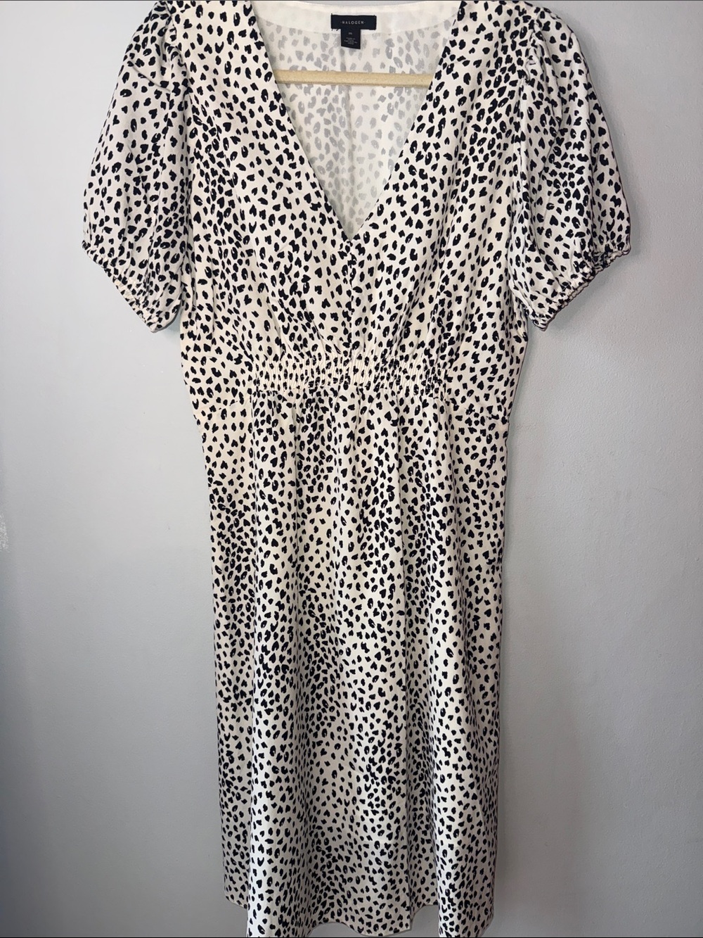 STAND OUT Black/White Leopard Flowy Dress